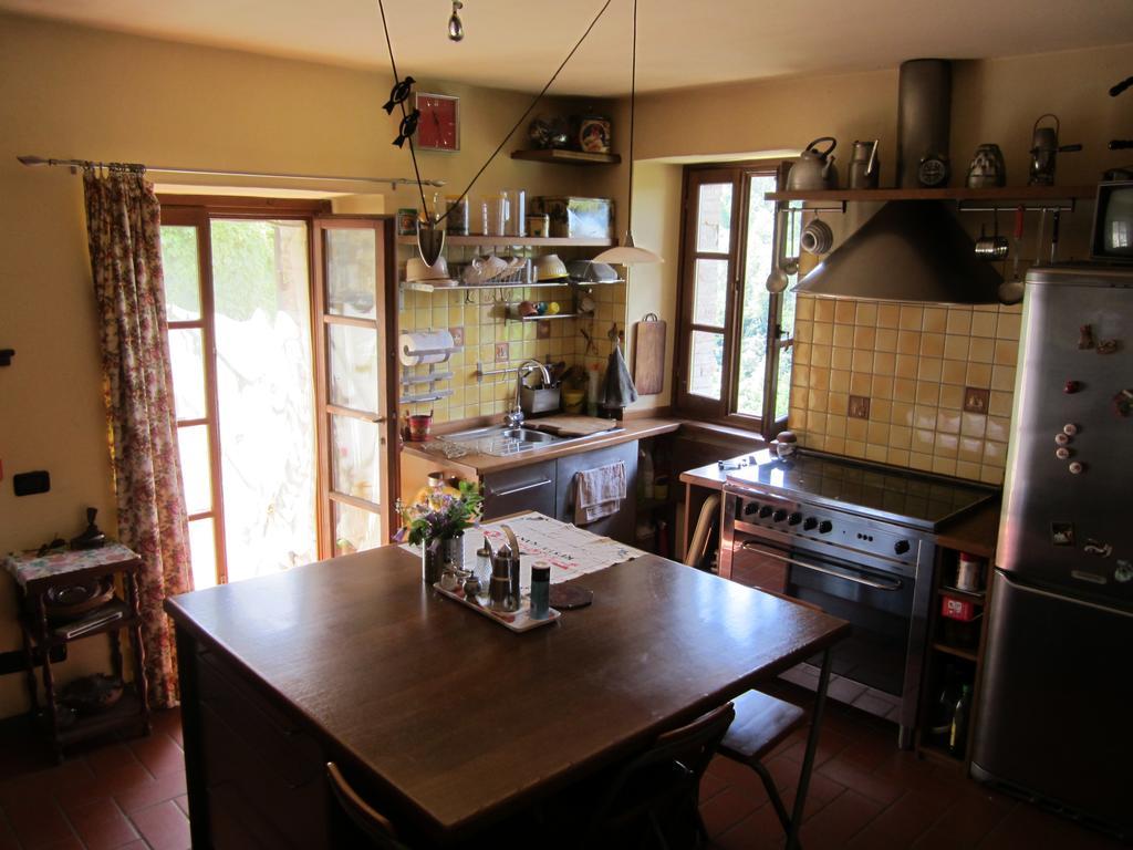 Poggio Delle Rondini Bed and Breakfast Bagnone Eksteriør billede
